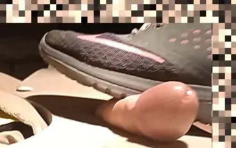 sneakers trample cock