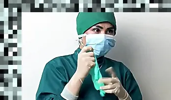 latex gloves nurse