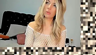 blonde big tits webcam