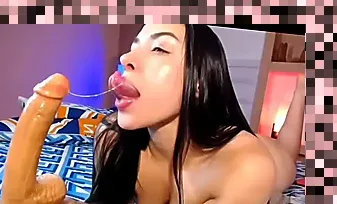 sloppy dildo deepthroat