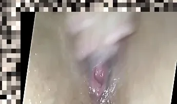 lesbian pussy licking squirting