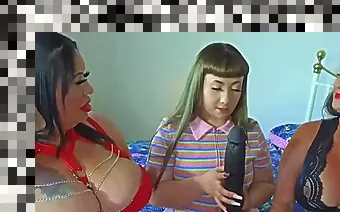 lesbian mature big tits