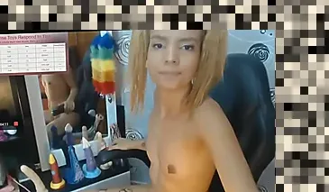 skinny webcam teen solo