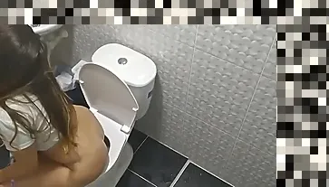 hidden cam in bathroom