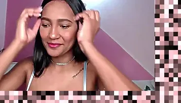 latina ass webcam