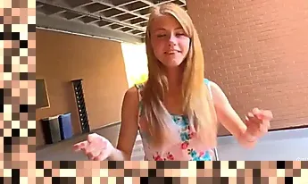 solo teen fingering pussy