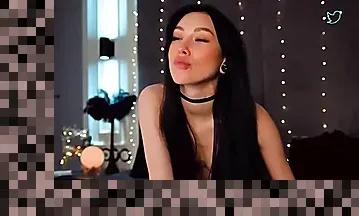 hot asian webcam